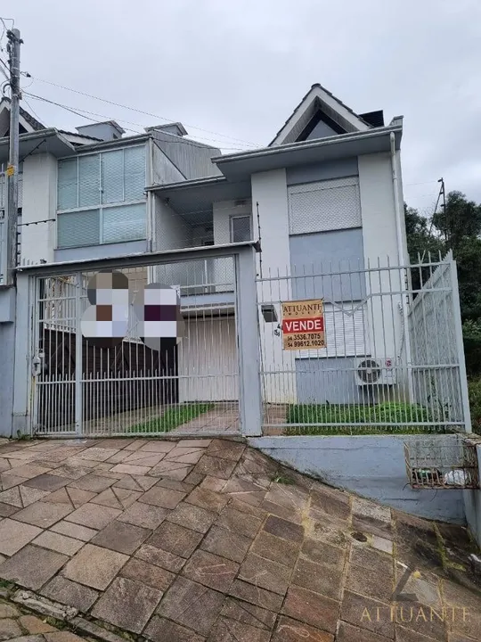 Sobrado com pátio - Bairro Vinhedos