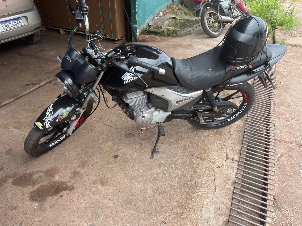 Titan 150 ano 2010