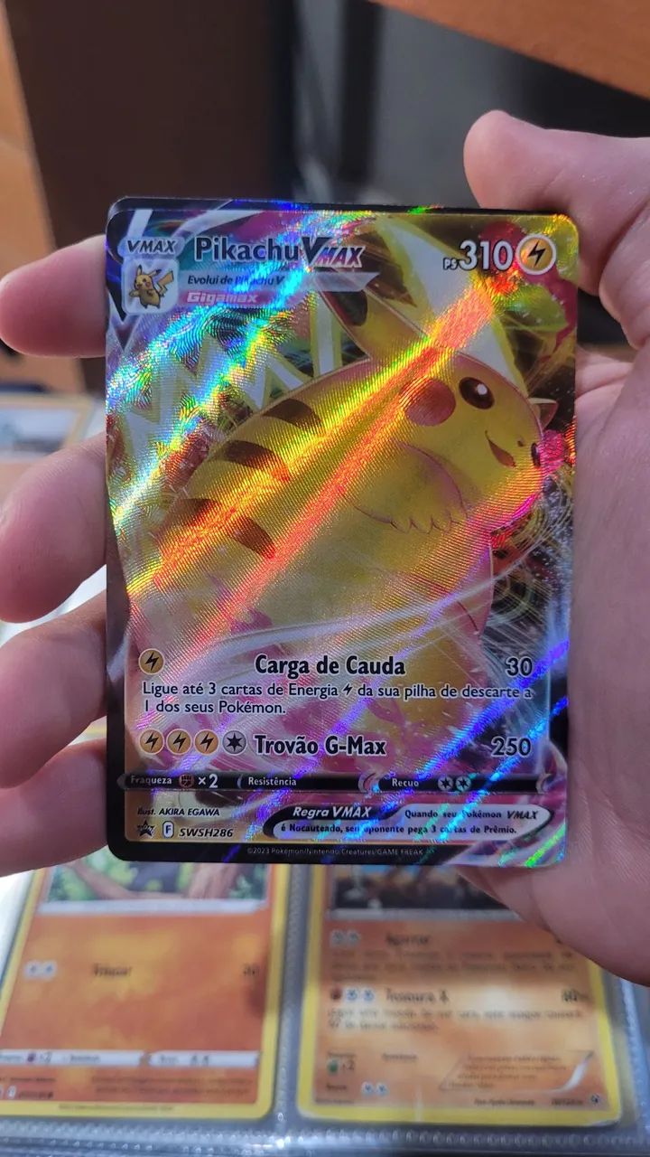 Pikachu V - Cartão Pokémon - Foto 2