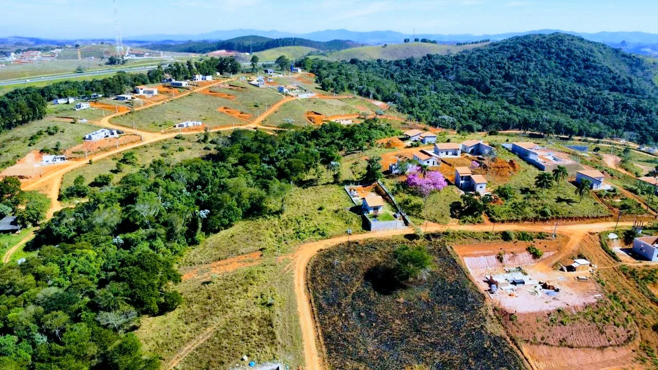 terrenos para venda tem 600 metros quadrados em Recanto das Águas - Igaratá - SP