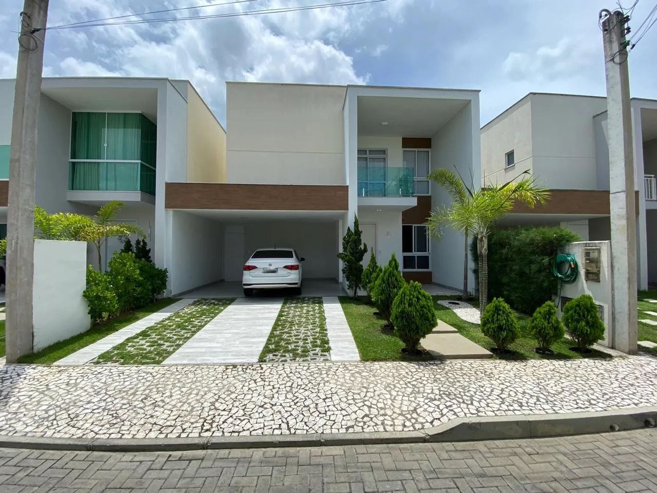 Dúplex luxuoso com 3 suite, localizado no Coração do SIM, Condomínio Artemia Premium