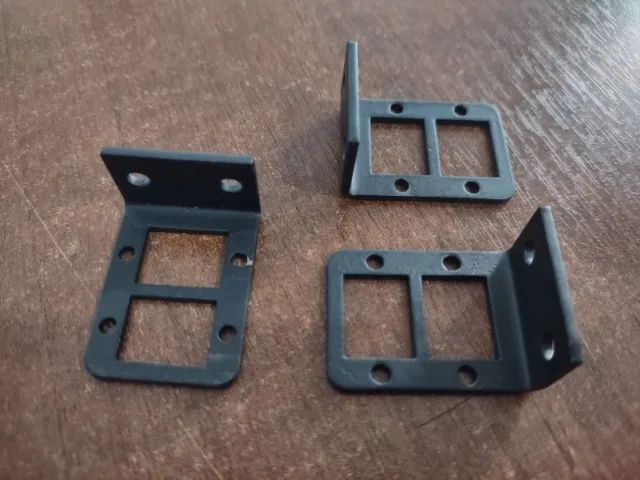 Kit Mini Suporte Preto Rack C/ Parafusos Para Rede/Telecom Mini Bracket Switch/Roteador/Fi - Foto 2