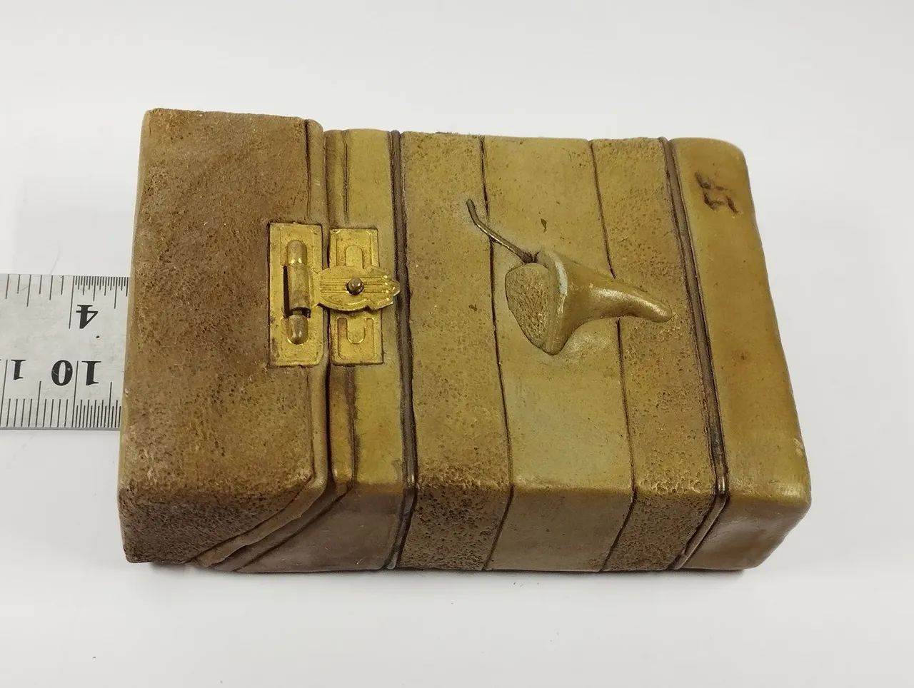 Caixa de cigarros decorativa artesanal com detalhes exclusivos - Foto 4