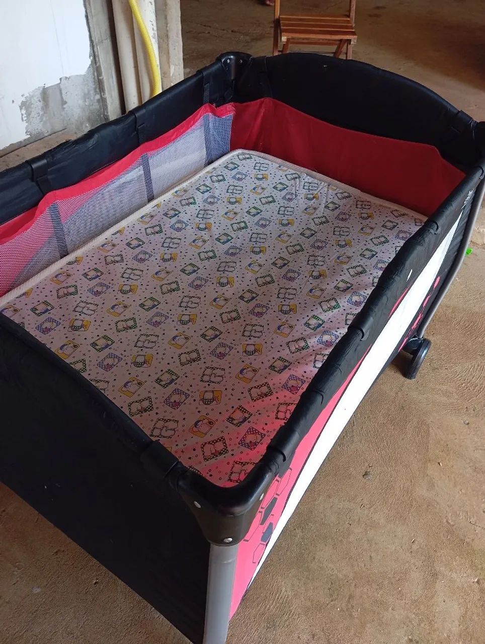 Berço portátil chiqueirinho