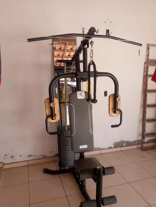 Aparelho de musculação completo - ótimo estado - Foto 2