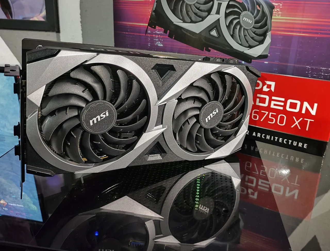 Placa de Vídeo MSI MECH 2X OC Radeon RX 6750 XT