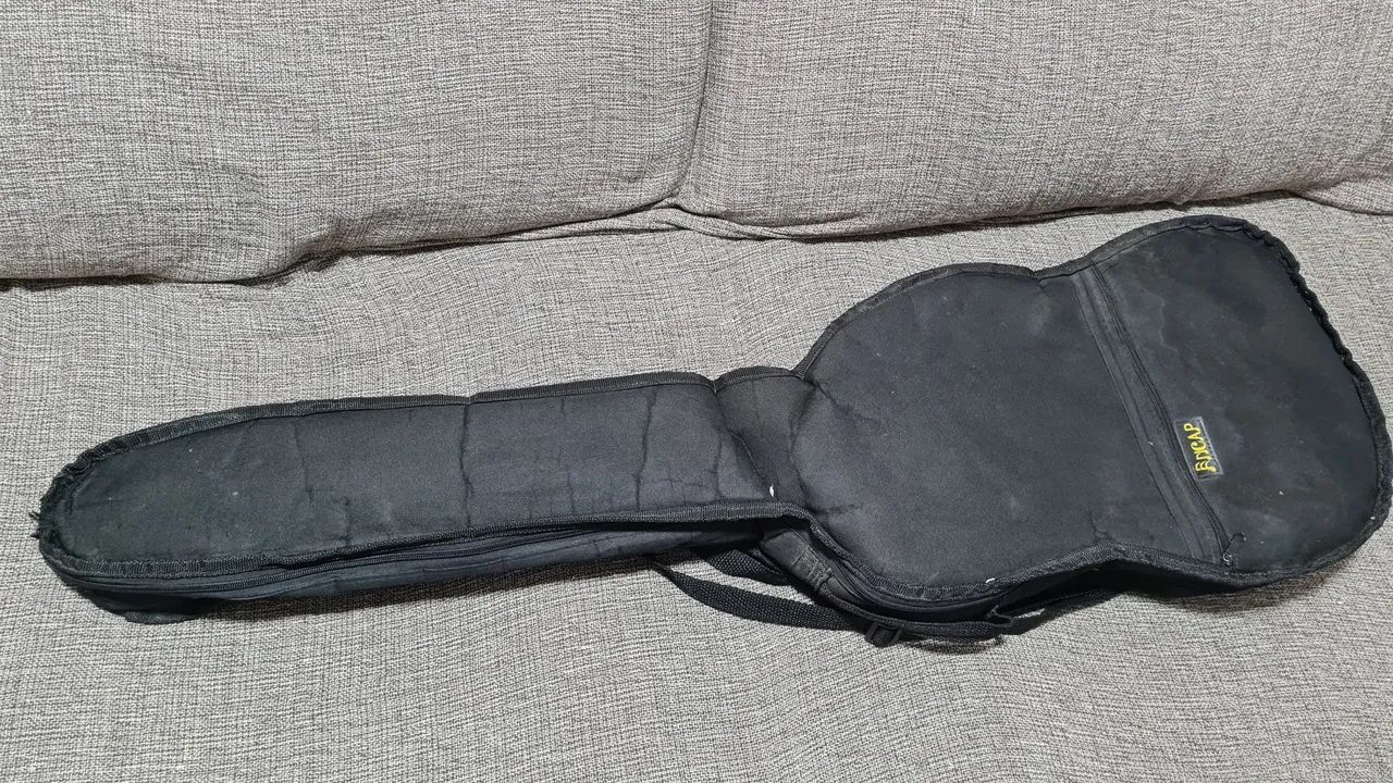 Contra baixo 5 cordas