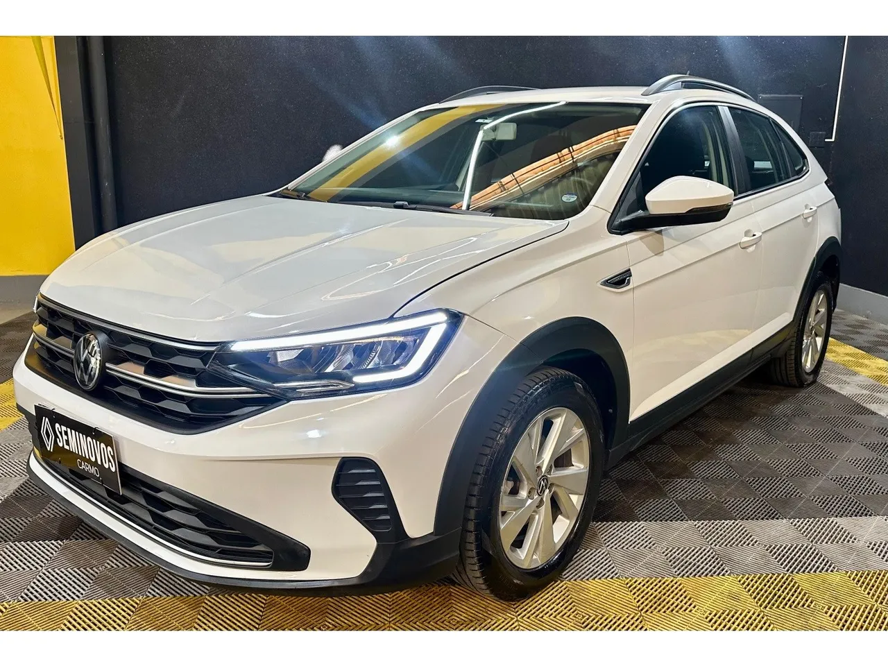 Volkswagen Nivus 2024 1.0 200 tsi total flex comfortline automático