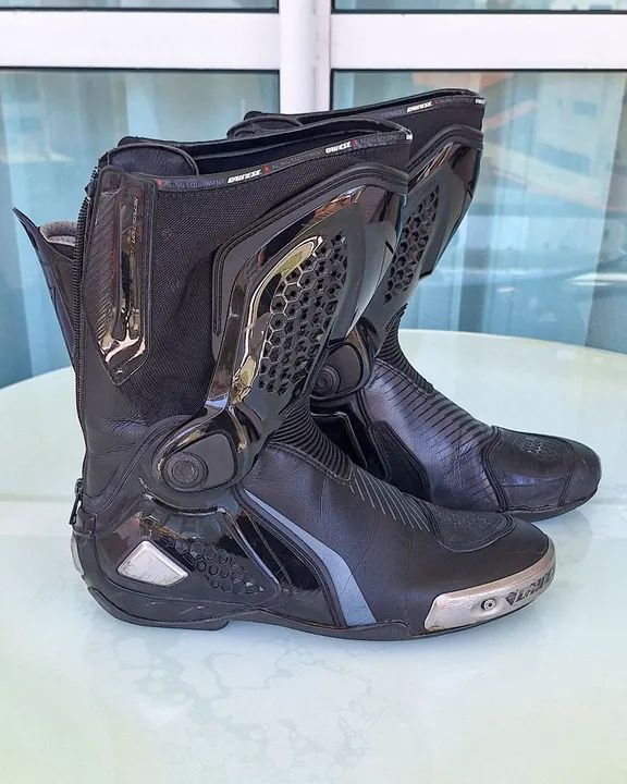 Botas Dainese Torque RS Out preta TAM 44 EUR = 42 BRA - Foto 3