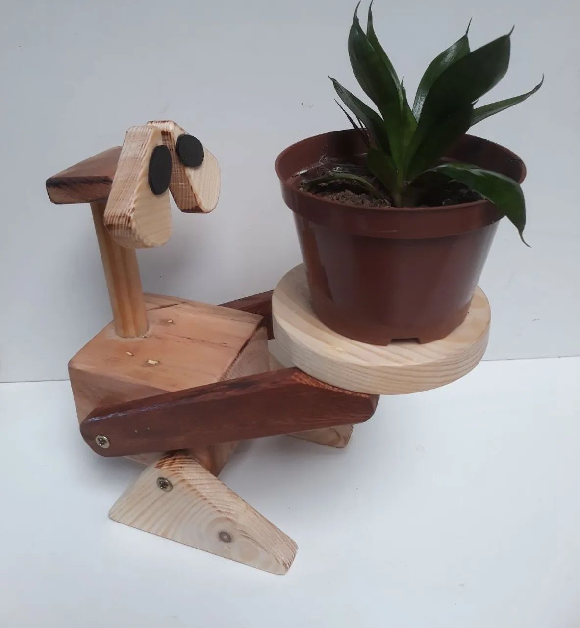 Lindo expositor  temático  para pequenos vasos de plantas ou outros objetos.  - Foto 5