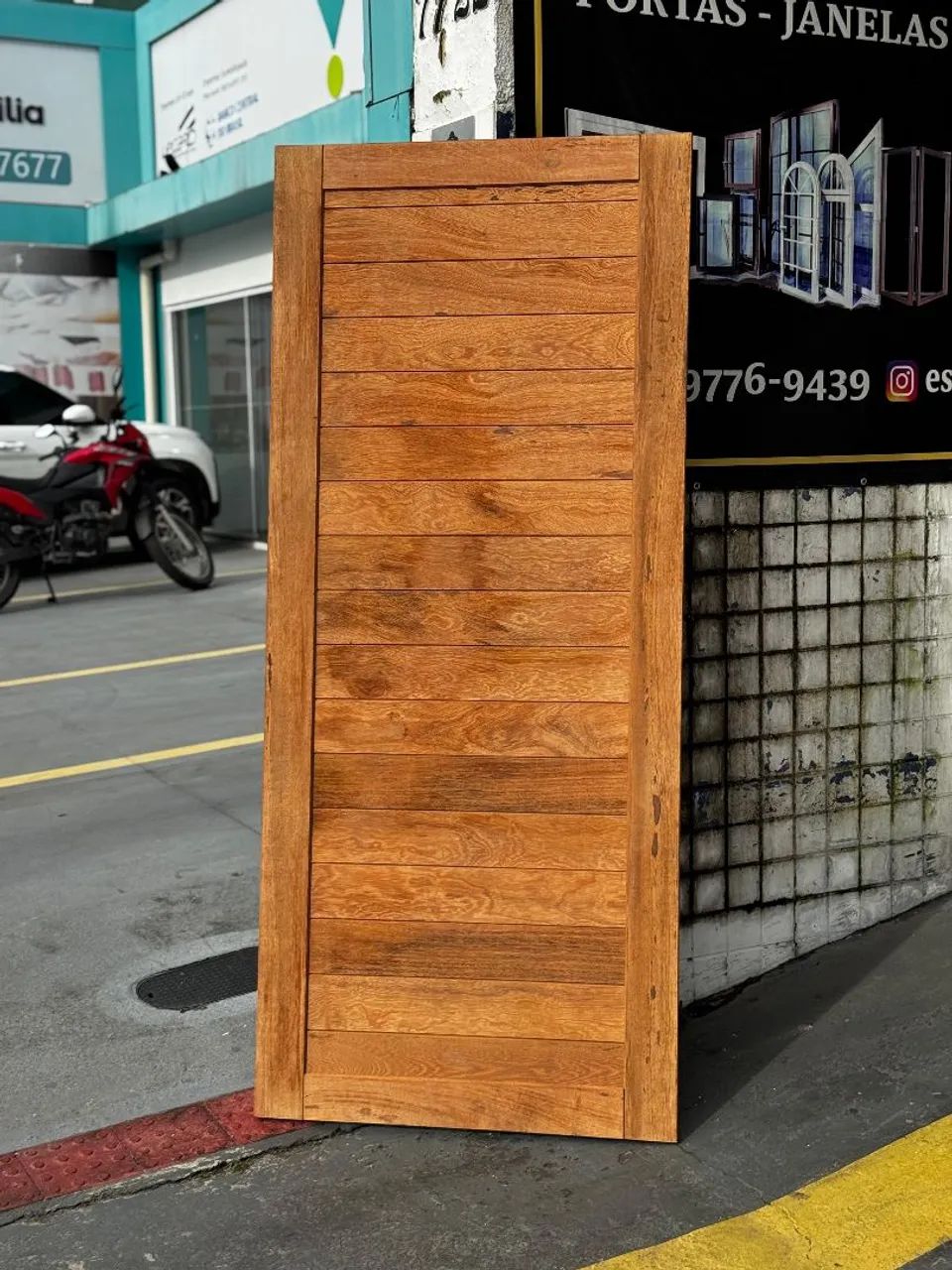 Portas de madeira maciça angelim pedra 80cm - Queima de estoque! - Foto 3