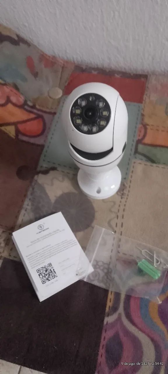 Câmera Lâmpada Segurança Wifi Visão Noturna - Foto 2