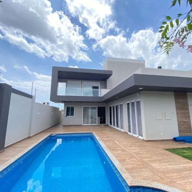 Sobrado com 04 quartos