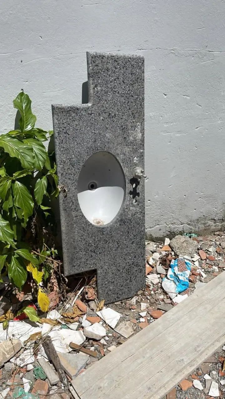 Pia de Granito Usada