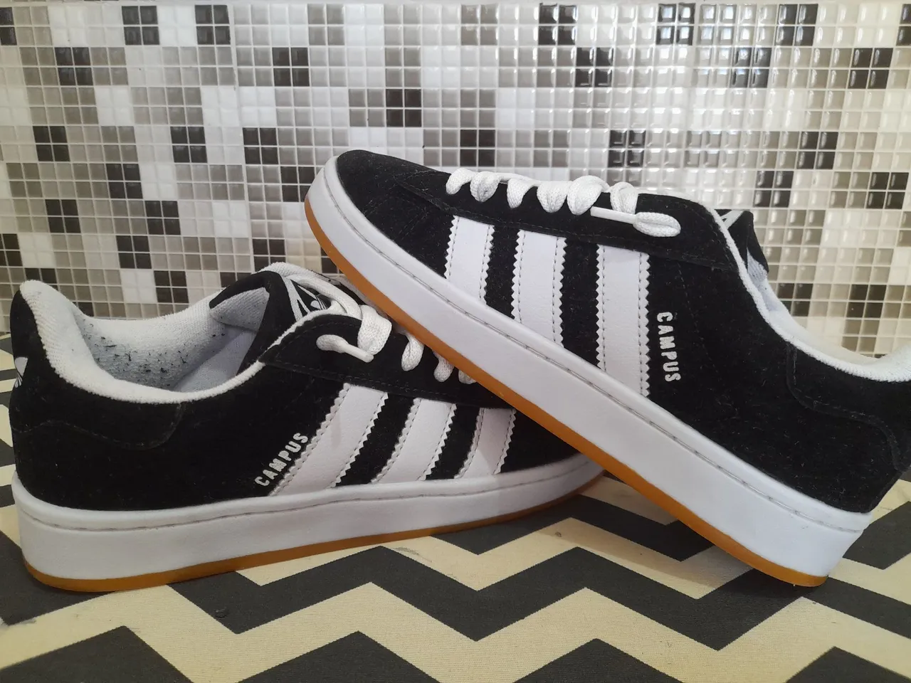 Adidas Campus - Preto e Branco