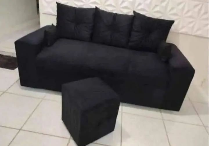 Sofa 3 lugares + 2 puffs  de fábrica  - Foto 2