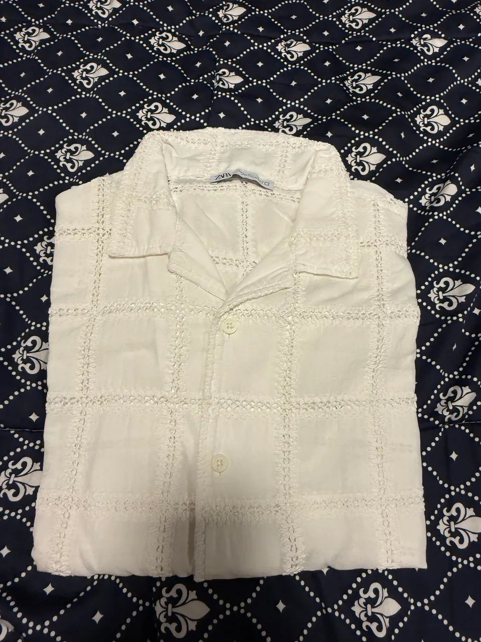Camisa, detalhes em tricô 