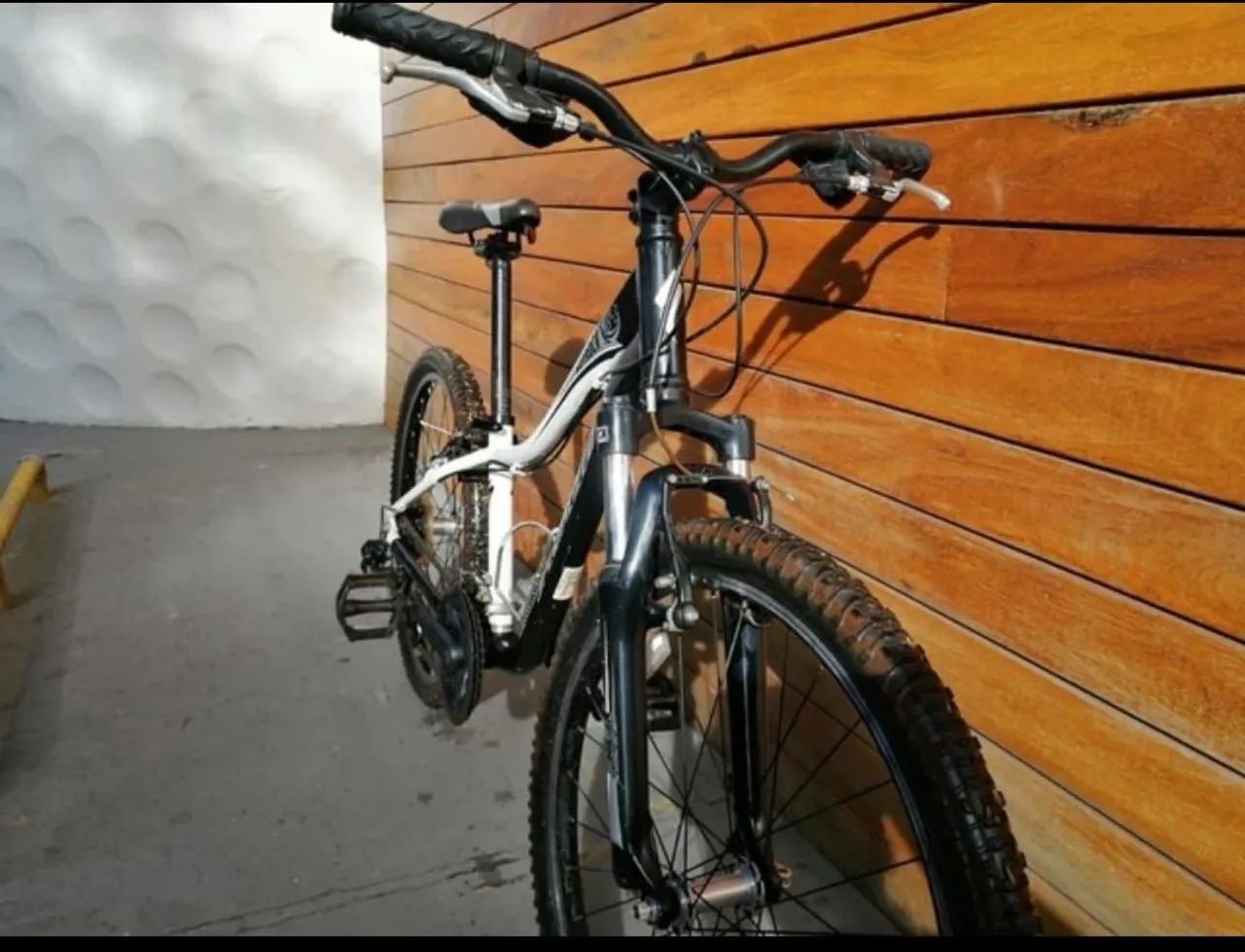 Bike Specialized Aro21 - Foto 4
