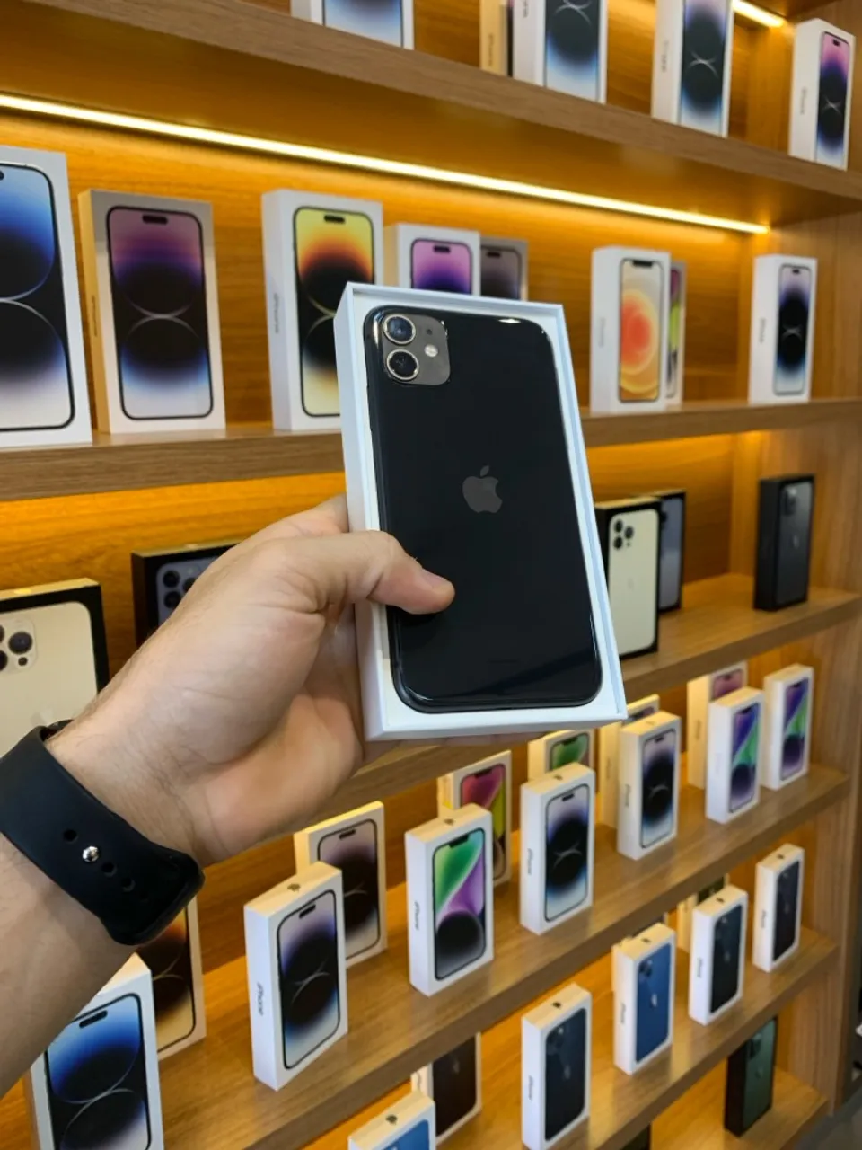 iPhone 11 128GB Preto 74%