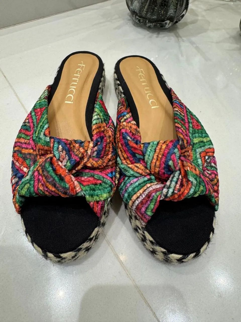 Sandália Ferrucci Colorida com Plataforma