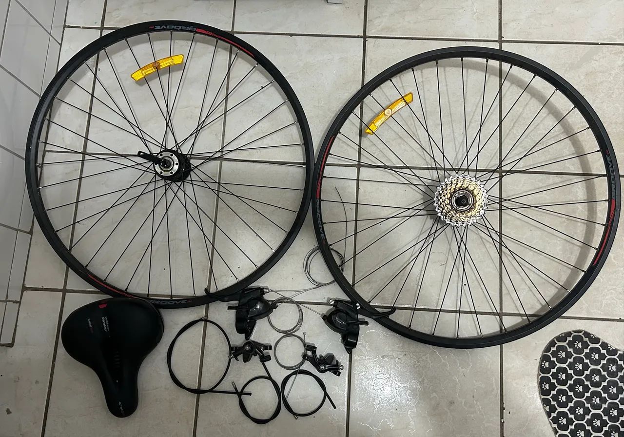 Kit rodas, manetes de freio e cabos