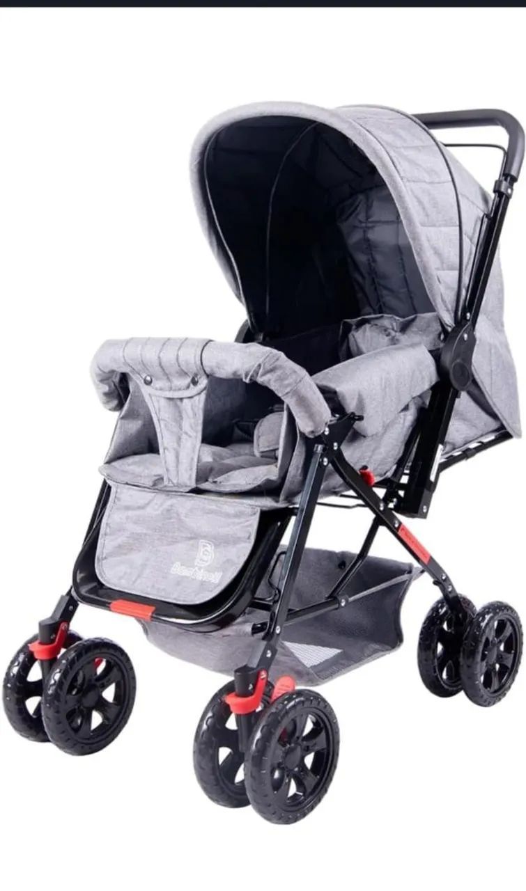 Carrinho de Bebê Passeio tipo Berço Novo - Foto 2