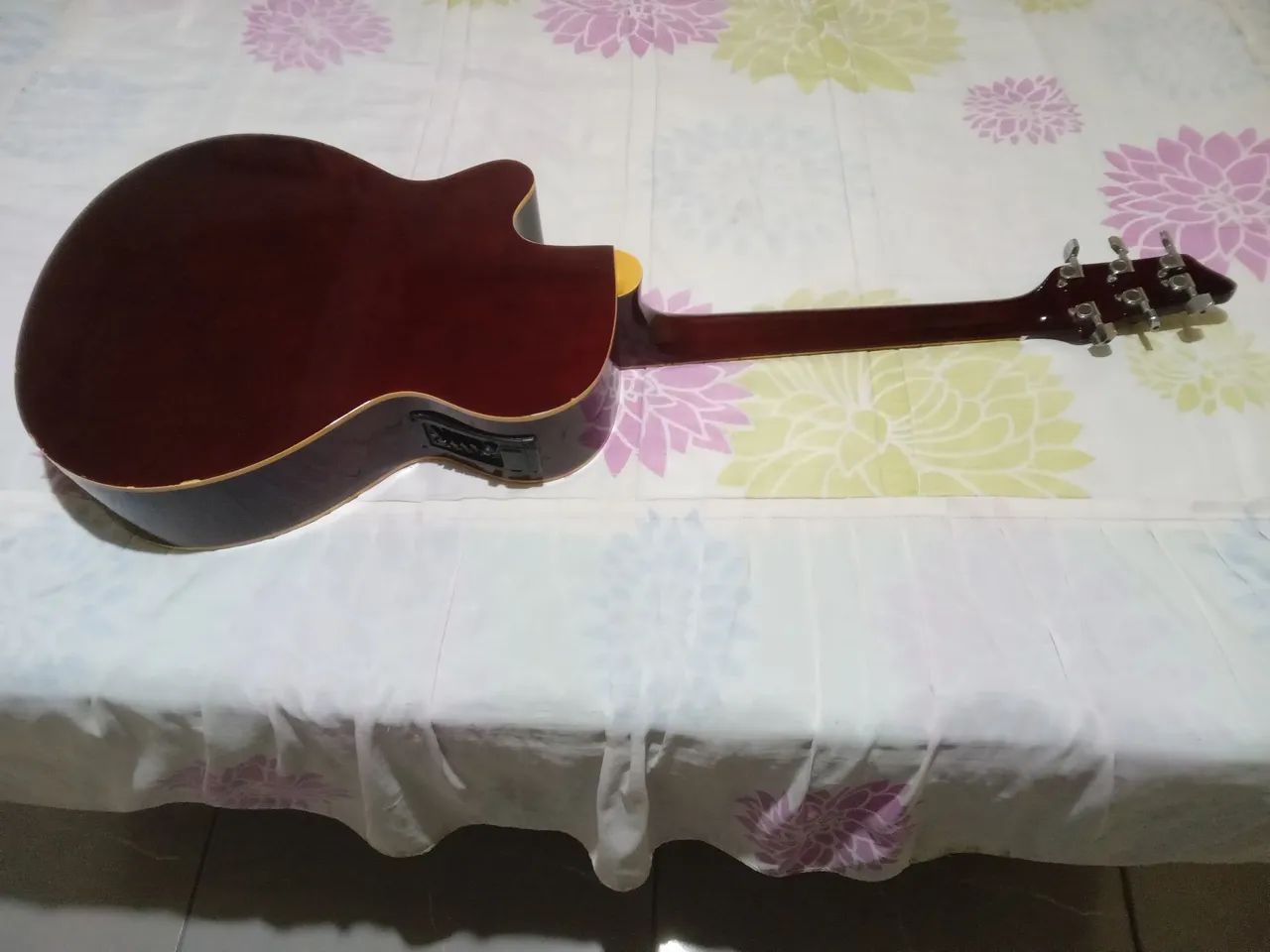 Violão em bom  funcionamento perfeito - Foto 2