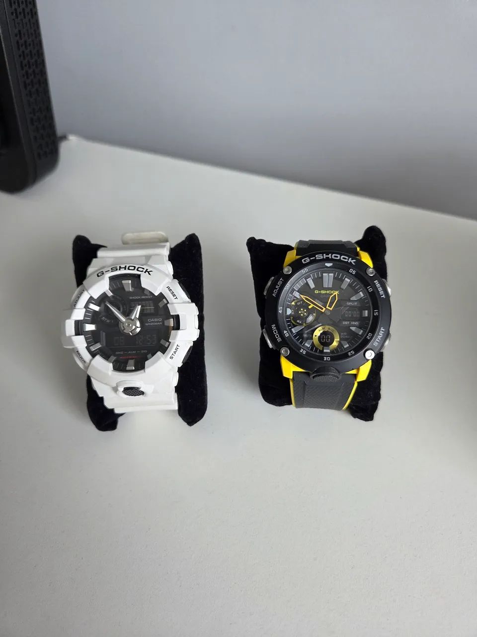 2 G-shocks com manual e caixa