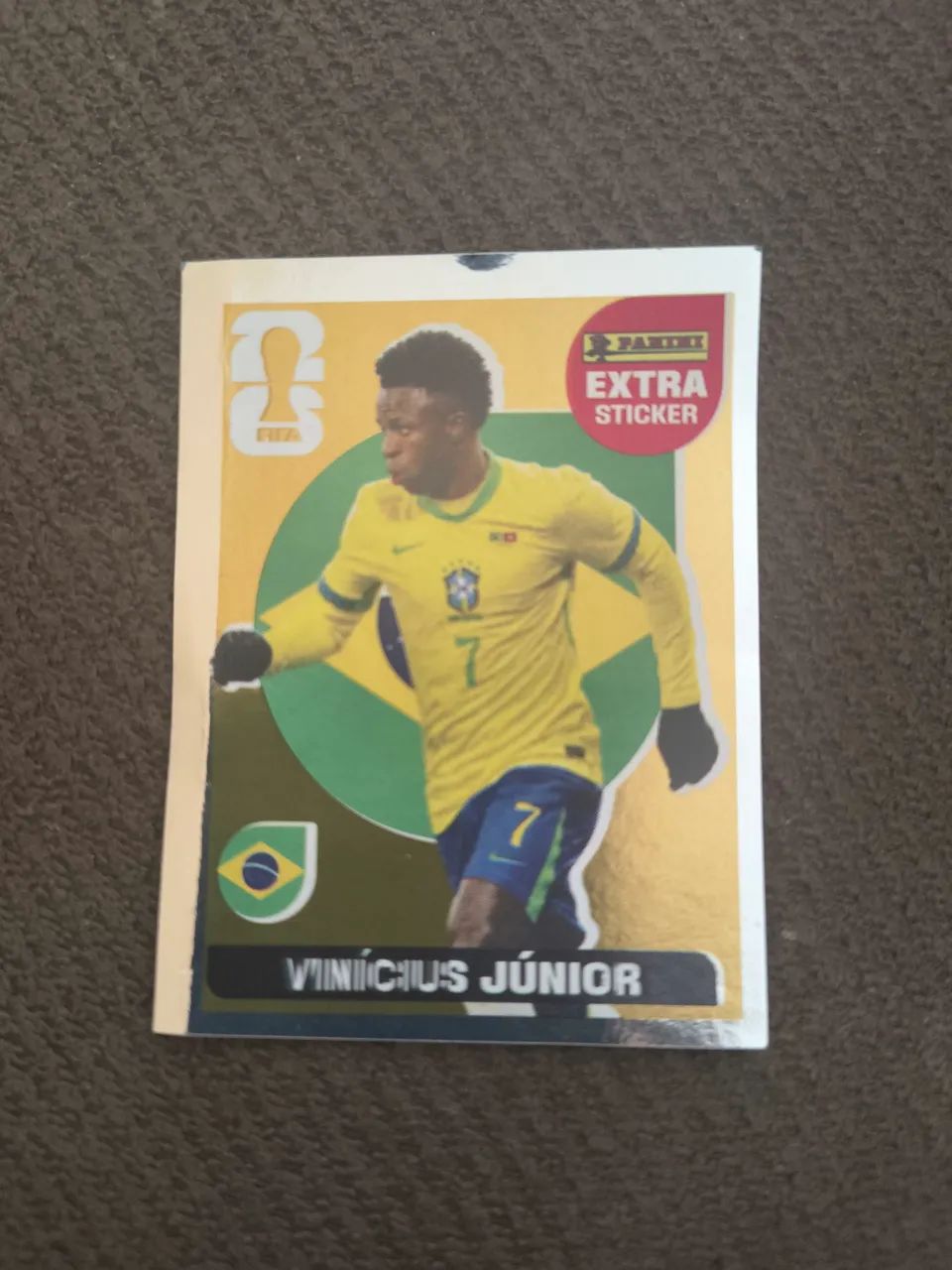 FIGURINHA VINI JR - OURO