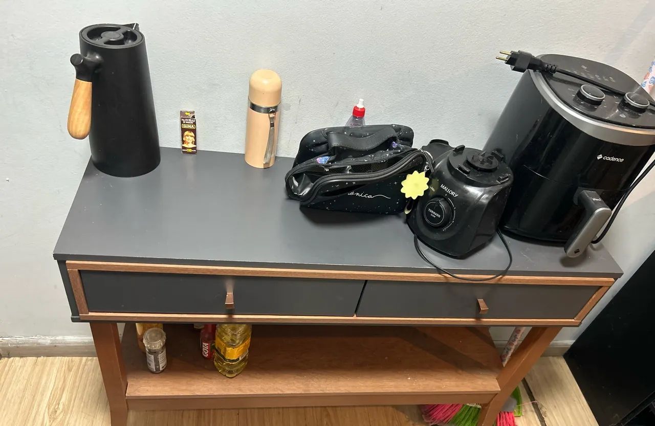 Cômoda com gaveta para ambientes tipo sala ou cozinha