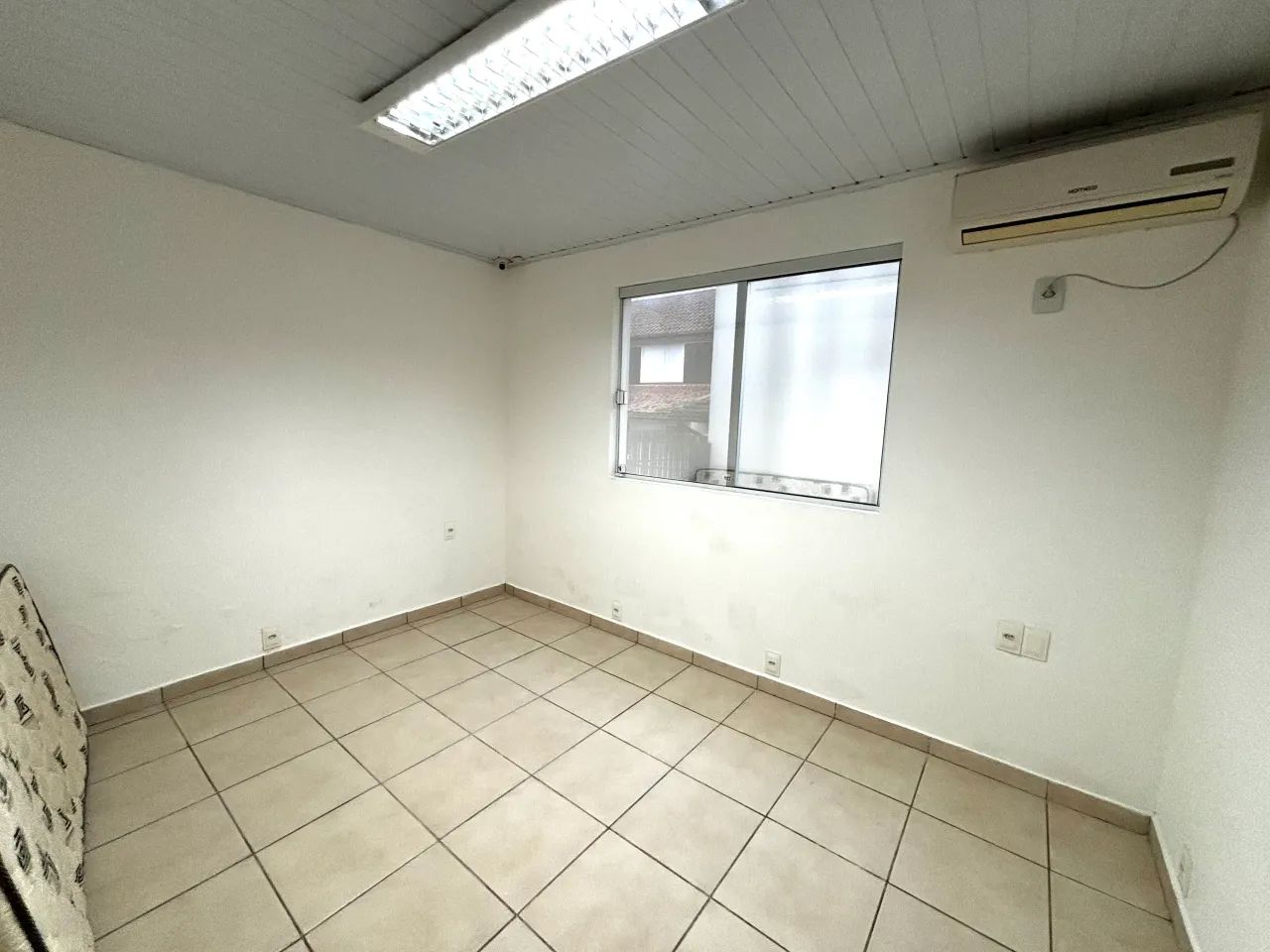 Imóvel para aluguel tem 80 metros quadrados com 4 quartos em Ferraz - Garopaba - SC - Foto 3