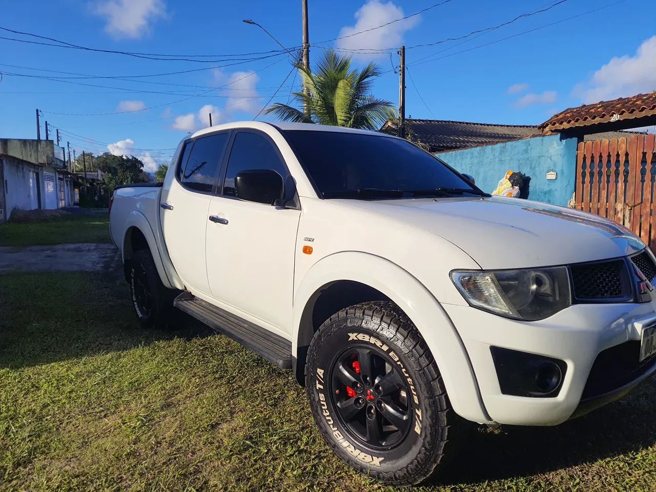 Mitsubishi L200 2012
