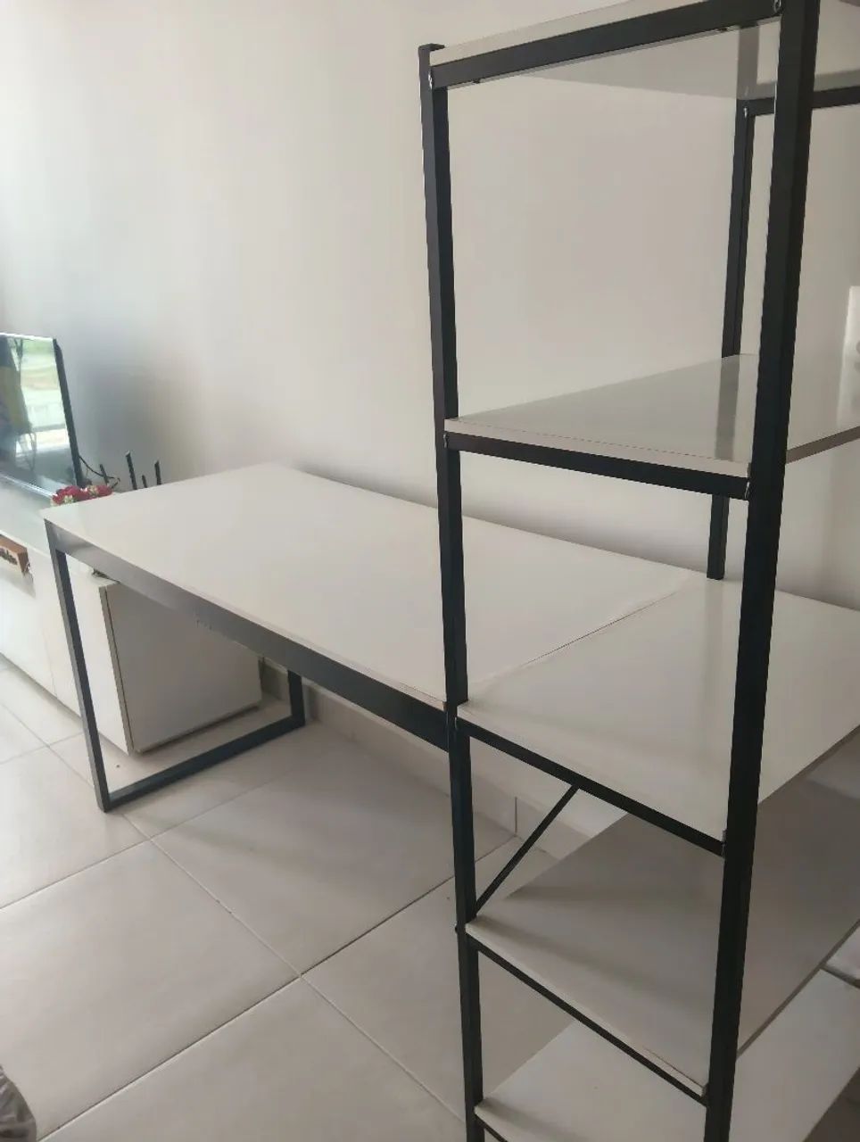 Escrivaninha  - Foto 3