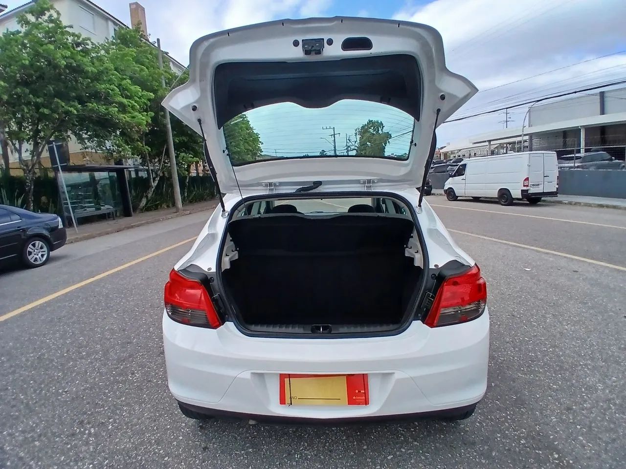 Chevrolet Onix Hatch LTZ 1.4 8V Flex Power Mec. 4P 2016 - Foto 5