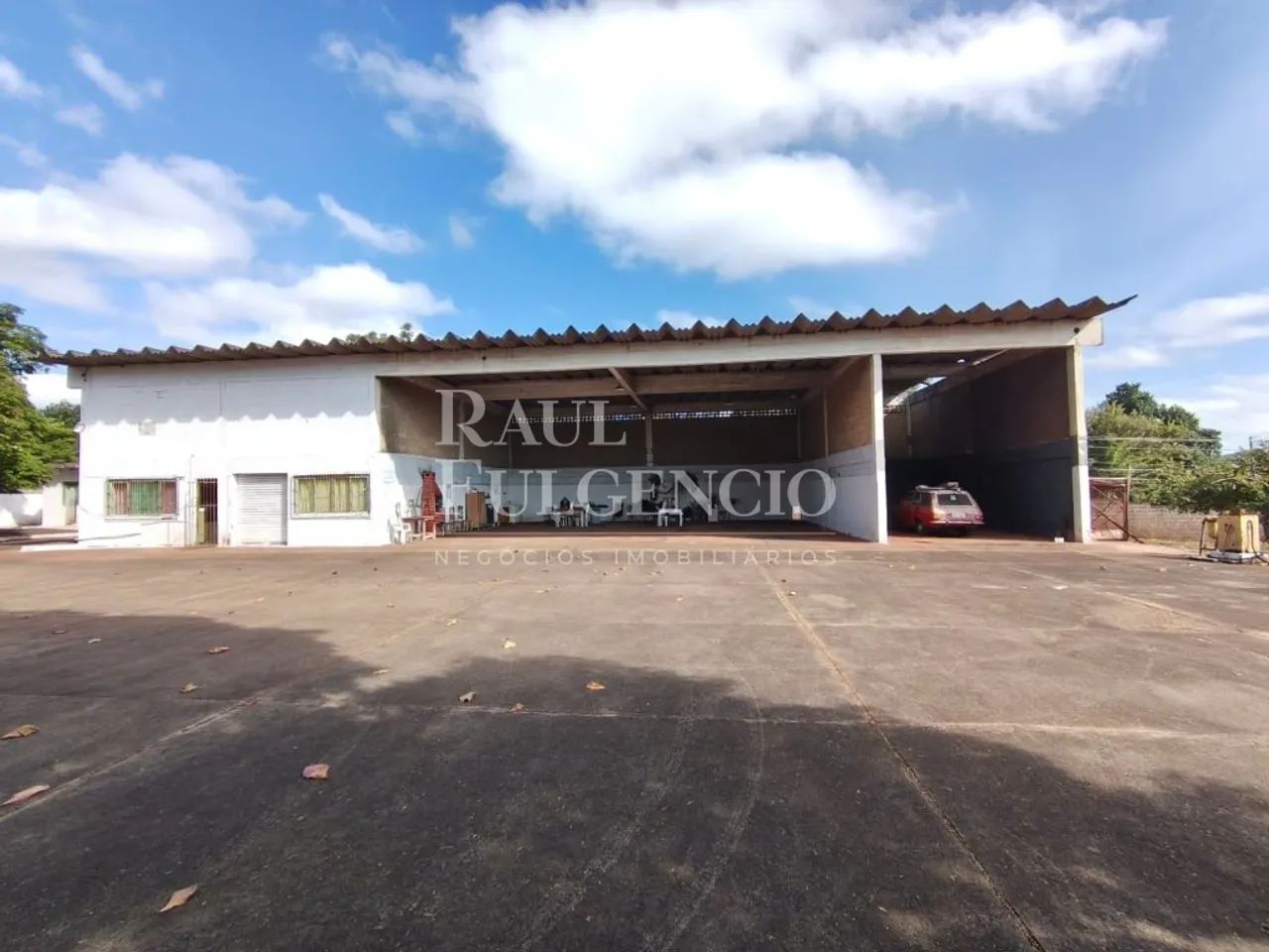 Barracão comercial com amplo estacionamento para alugar em Londrina - Foto 5