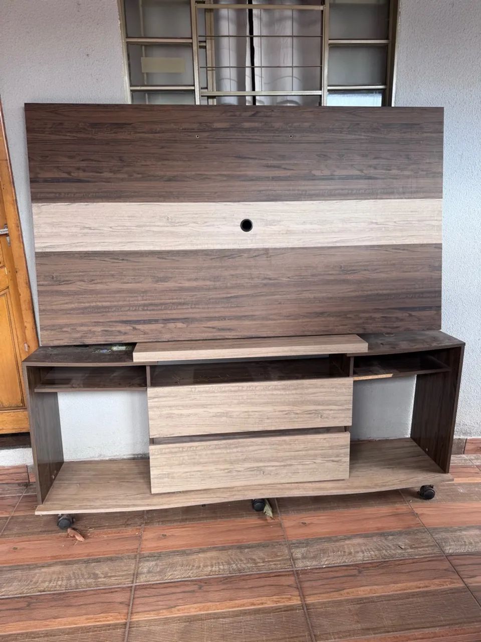 Doação rack e painel para sala