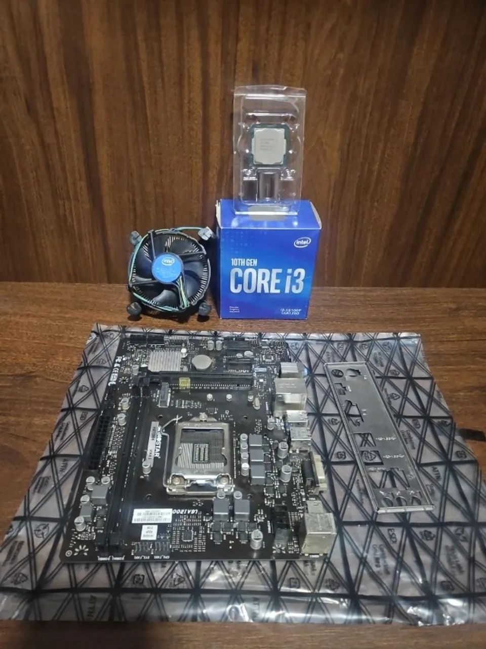 Kit Intel Core i3-10100F + Biostar H410MH + cooler e espelho