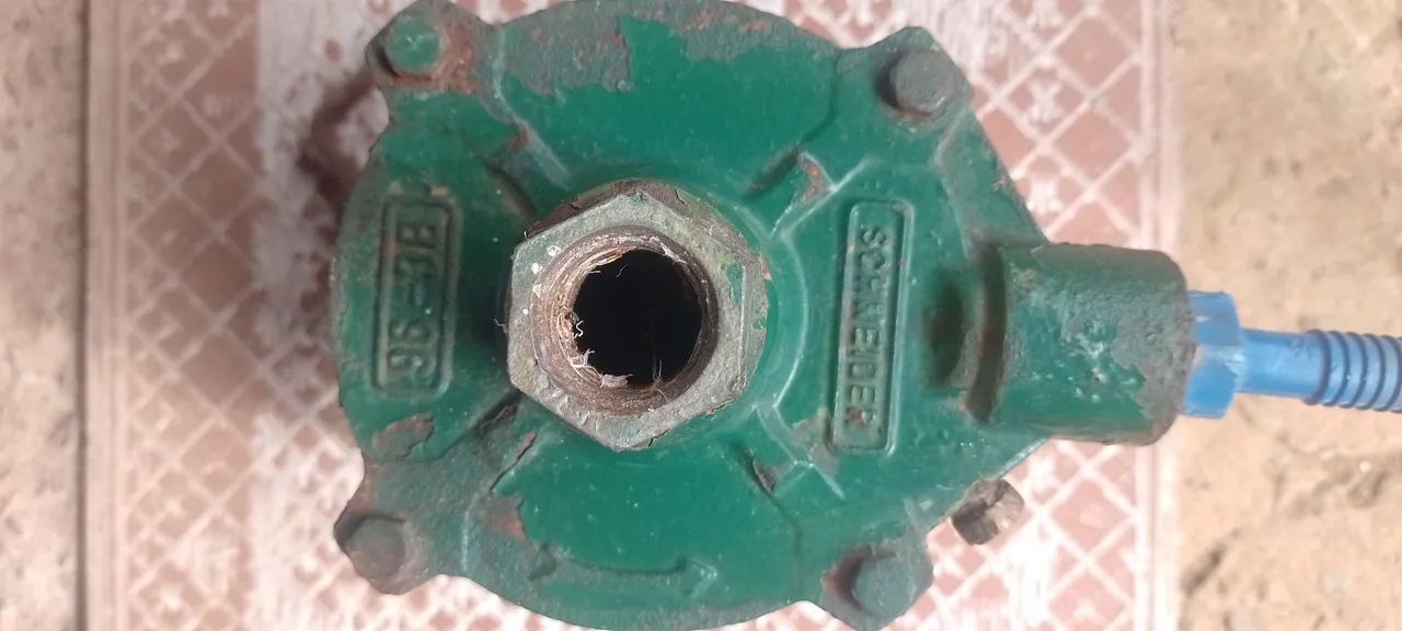 Bomba d'água Schneider  - Foto 4