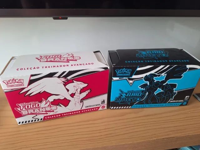Pokemon - 1 ETB Fogo Branco e 1 ETB Raio Preto