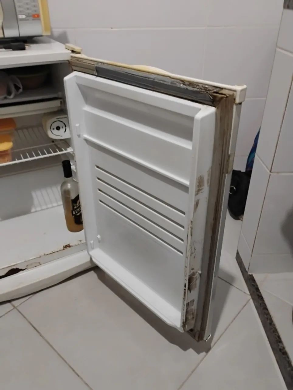 Vendo frigobar usado - Foto 5