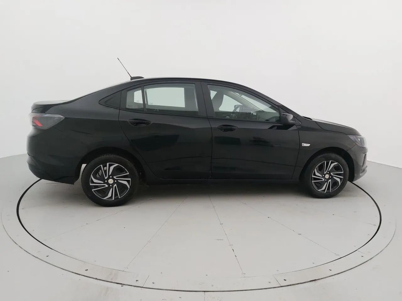 Chevrolet Onix Activ 1.4 8V Flex Aut. 4P, foto 6 de 18