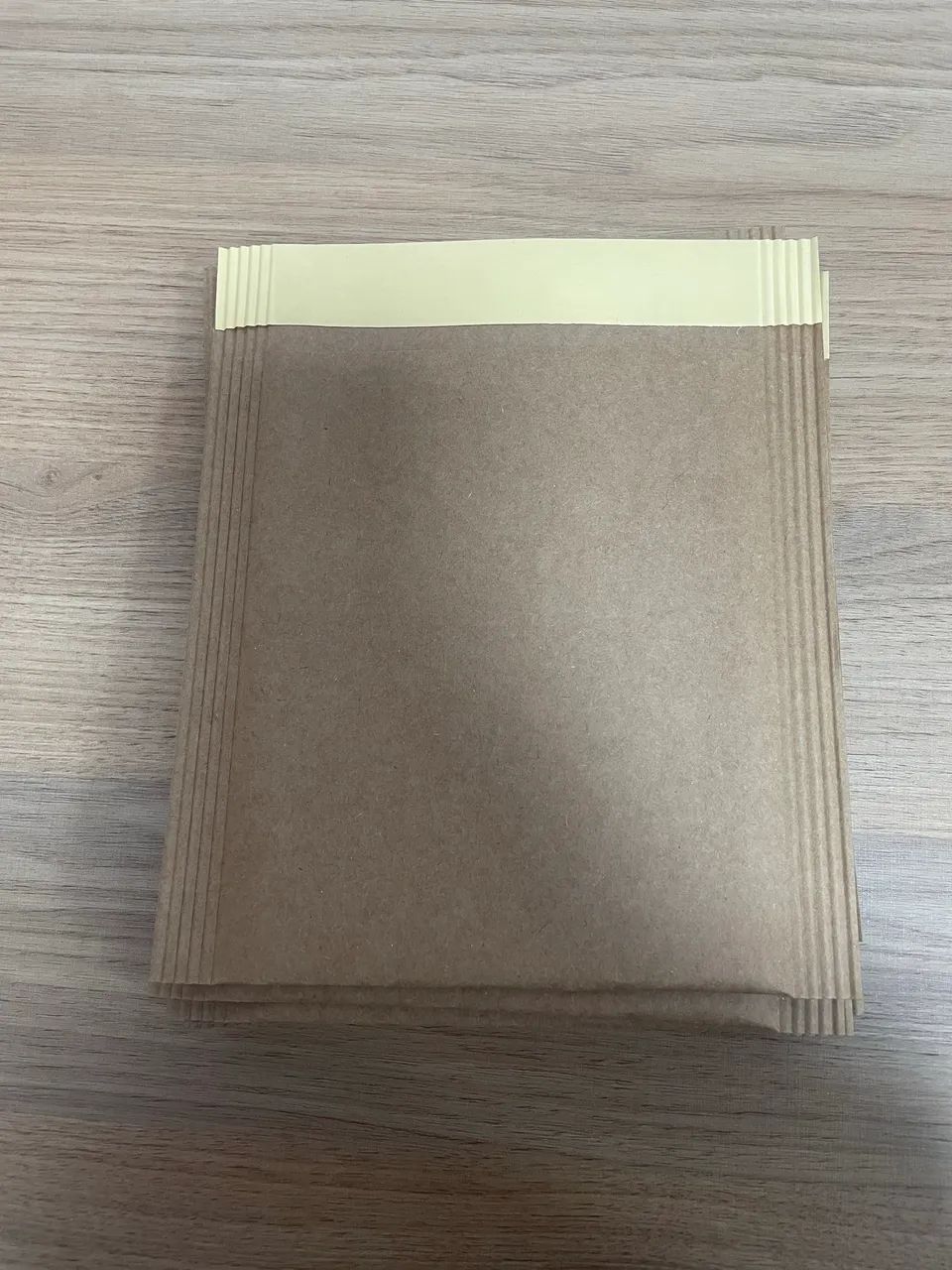 Envelope de papel kraft com plástico-bolha interno kit 25 un 