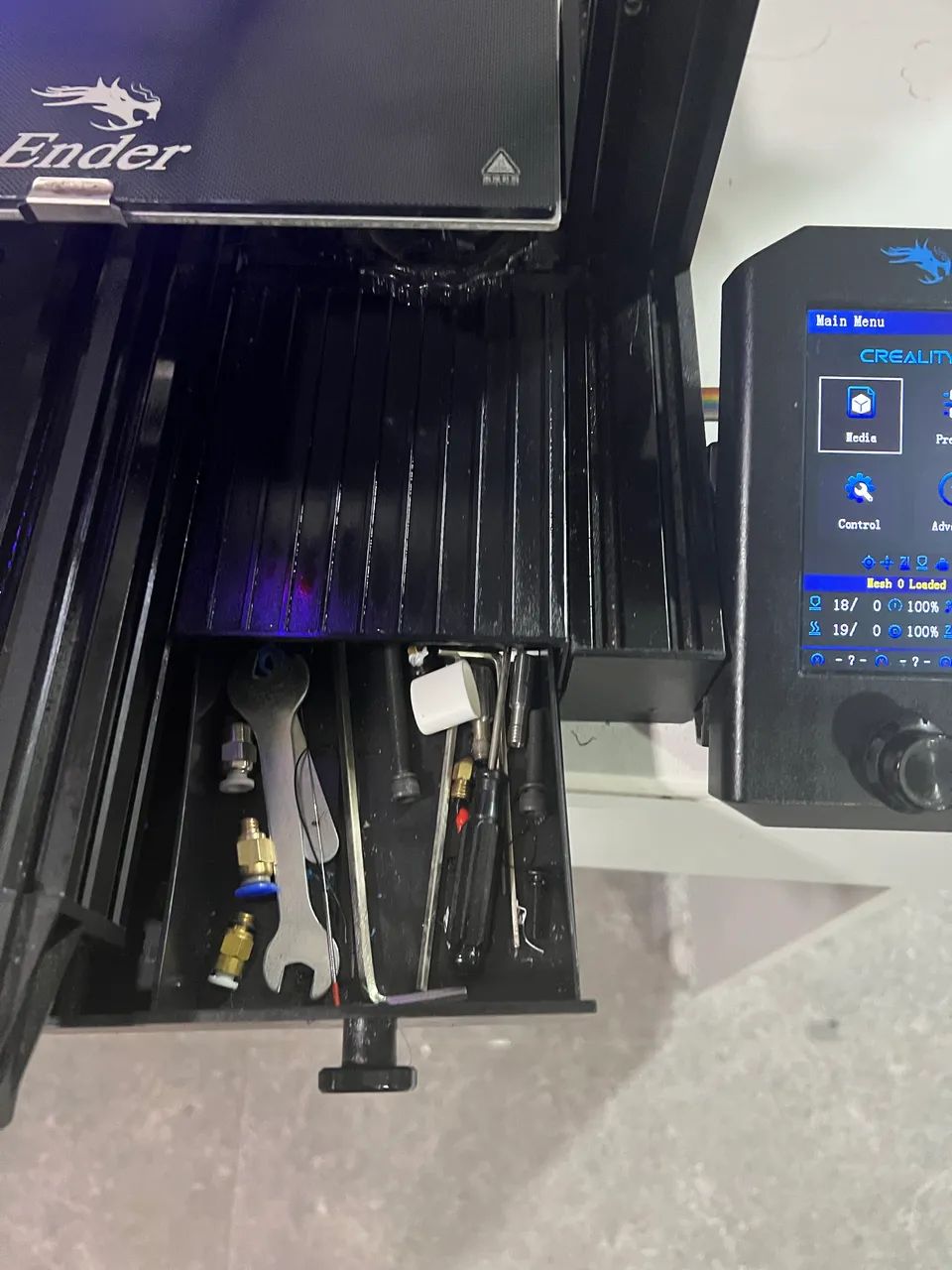 Impressora 3D Ender 3 V2 - Excelente  - Foto 3