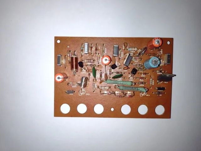 Placa do amplificador do receiver Polyvox PR-1800S (só 1 unidade da placa - para reparo ) - Foto 6