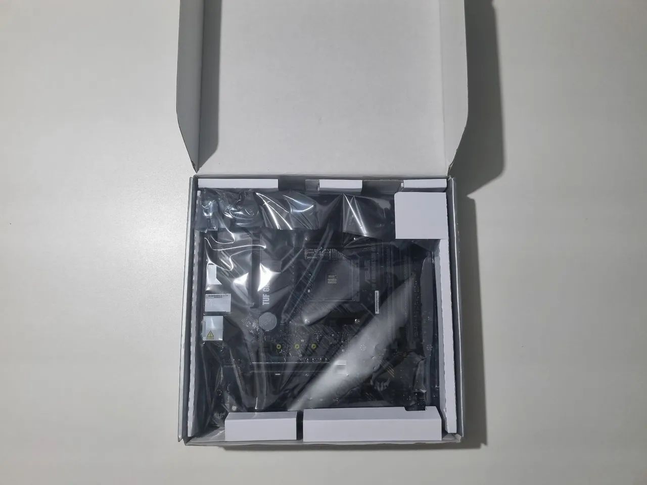 Asus Tuf Gaming B550M-Plus - Foto 2