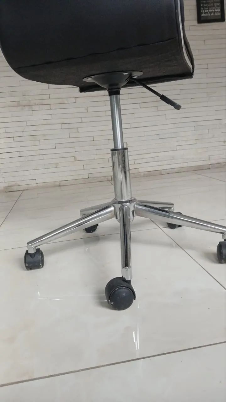Cadeira de escritório 