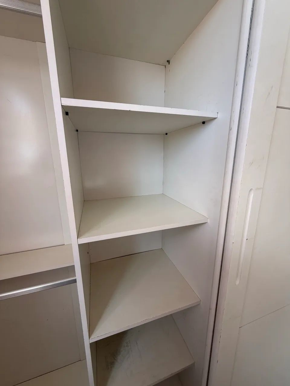 Guarda-Roupa Branco Duas Portas - Foto 6