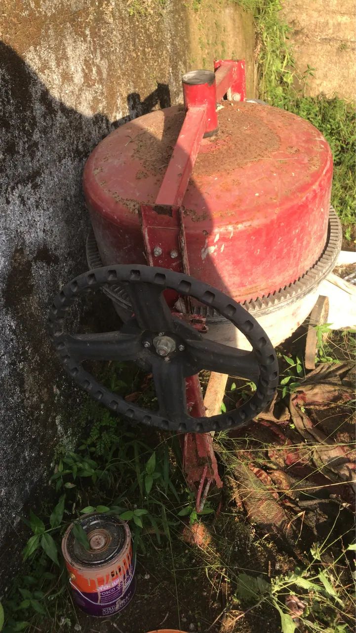 Betoneira com Motor.