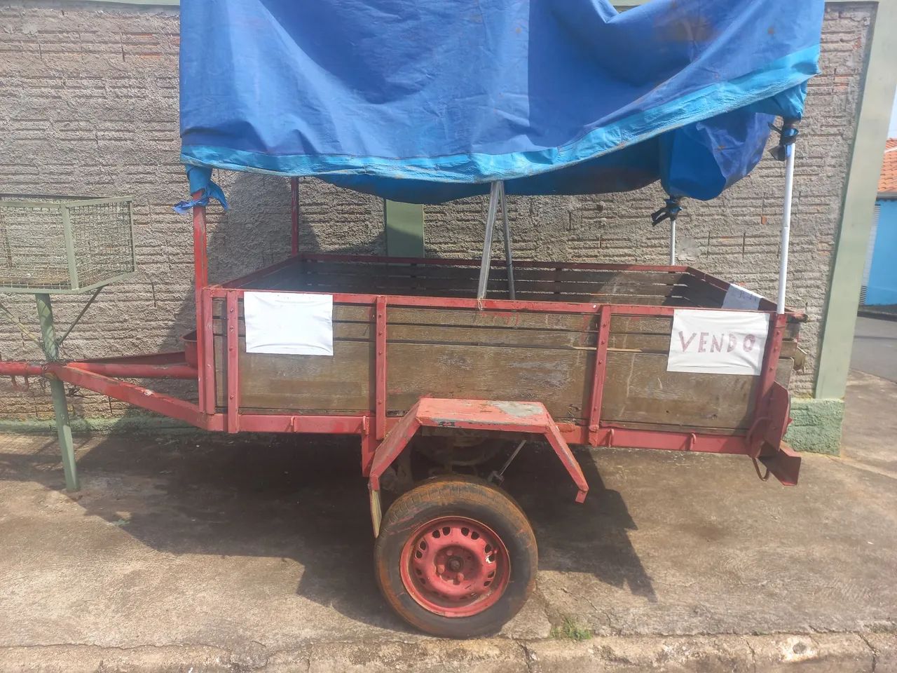 Caretinha reboque em bom estado 