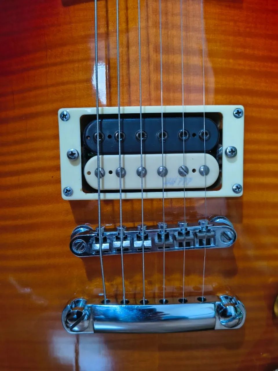 Epiphone Les Paul Standard 2011 Sunburst - Impecável, Revisada em Luthier + Case - Foto 5